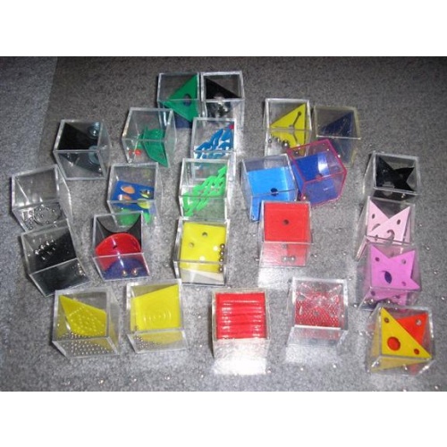 Batch of 24 cube-dexterity puzzles