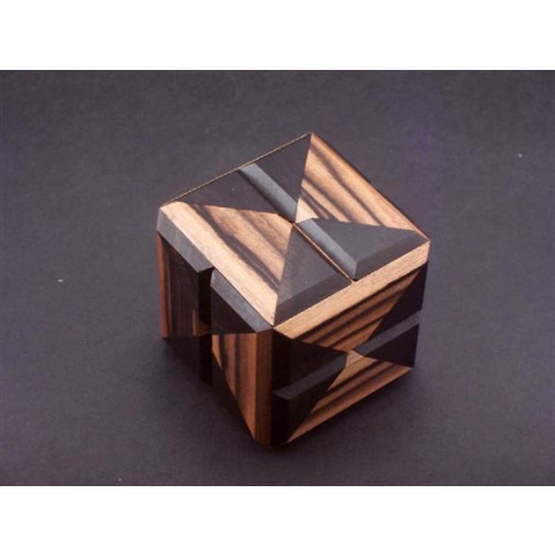 Diagonal Cube