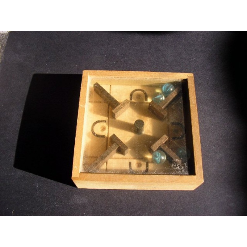 Unknown - old wood dexterity marble puzzle - made in Japan