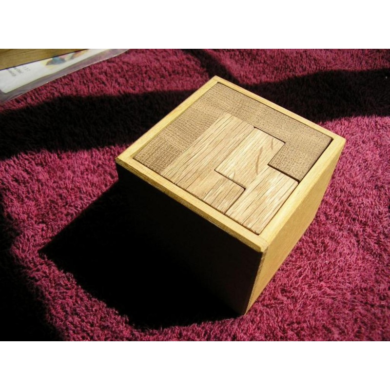 Oskar's Two Piece Packing puzzle