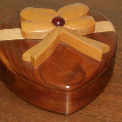 Kamei Valentine Heart Puzzle Box repro
