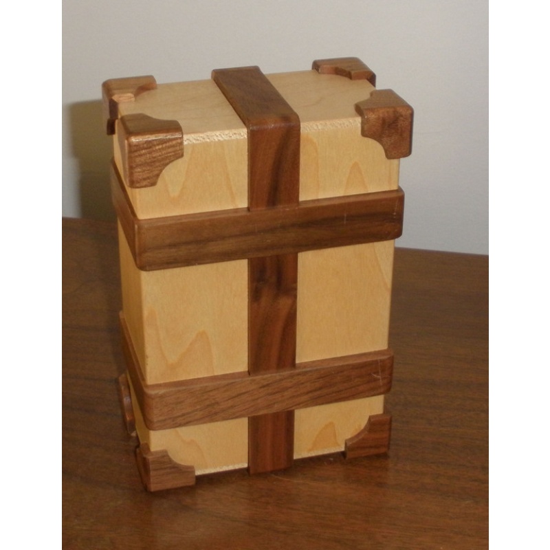 Kamei Puzzle CHEST excellent condition repro