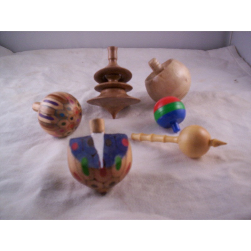 A PIECE OF CHINNOMOTTO, SPINNING TOPS #2