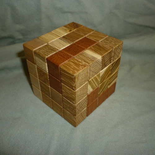 interlocking cube puzzle - maybe Pfaffinger #26...