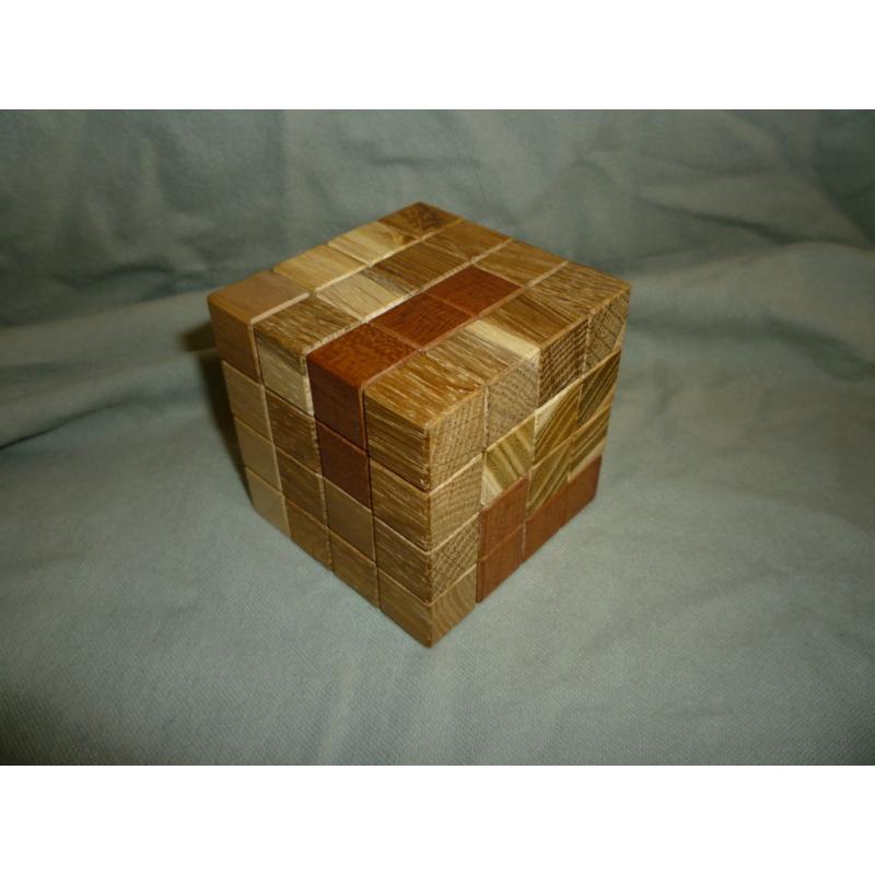 interlocking cube puzzle - maybe Pfaffinger #26...