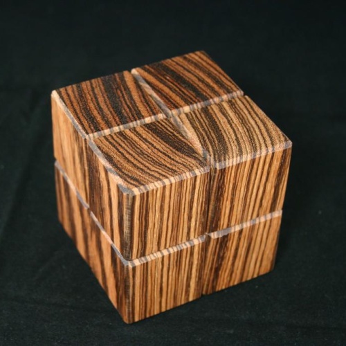 Victor Genel's QuadroCube