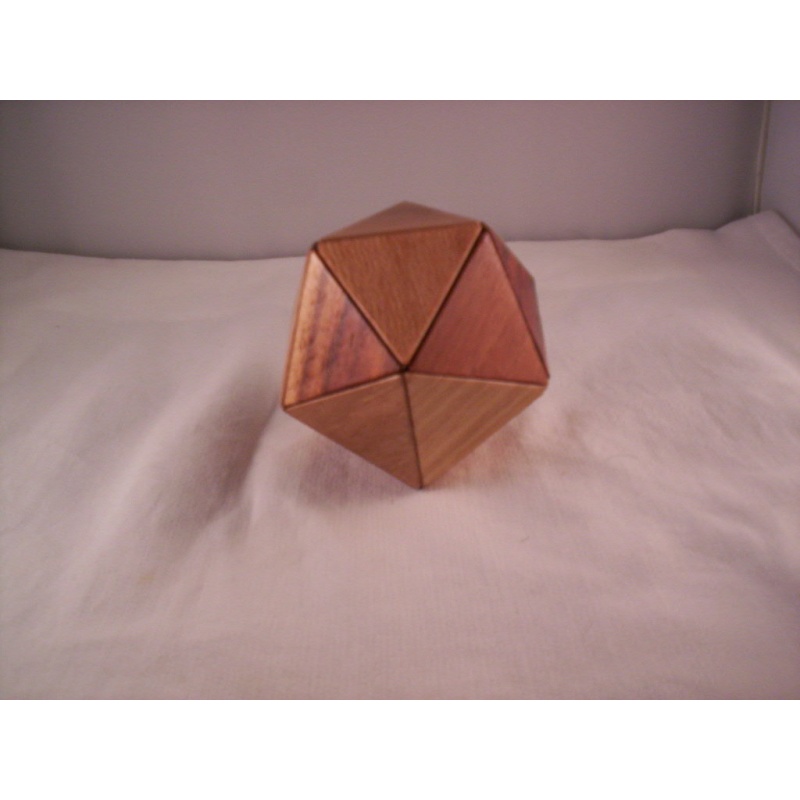SPINNING ICOSA POLYHEDRA