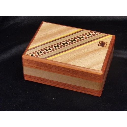 5 Sun 7 Move Ninomiya Box