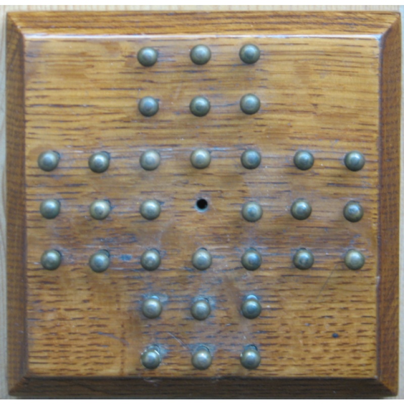 Peg Puzzle (name not shown)