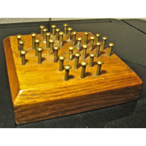 Peg Puzzle (name not shown)