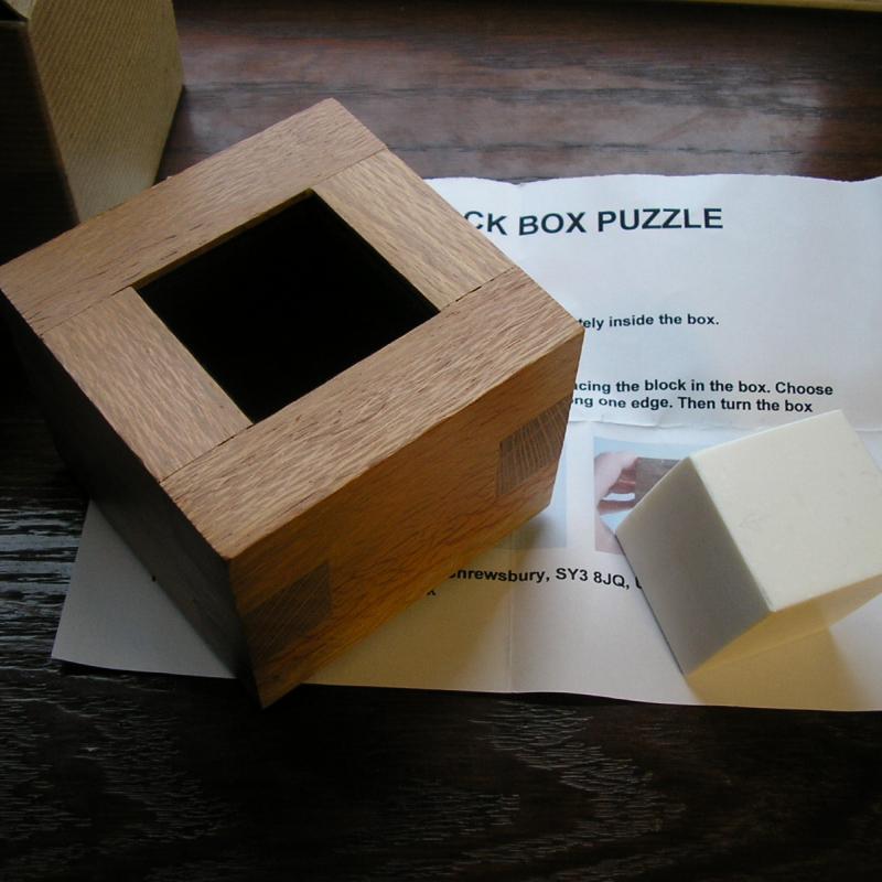 One Block Box Puzzle - Simon Nightingale / Manvell