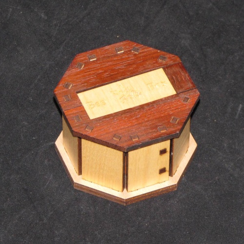 Bee Box - Jean Claude Constantin