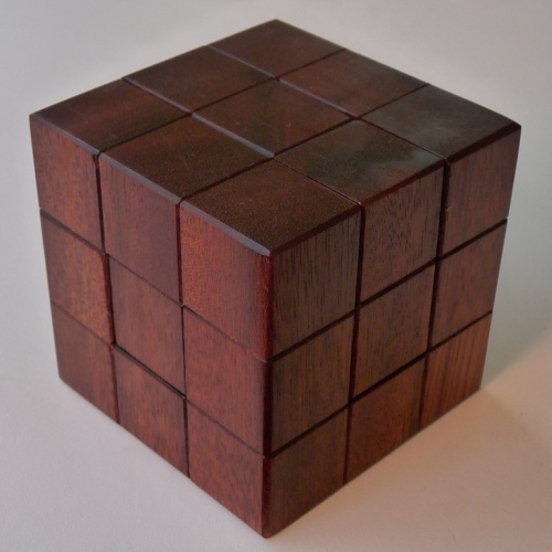 DAEDALUS (Bloodwood 7.5cm) (Benedetti/Vigouroux)