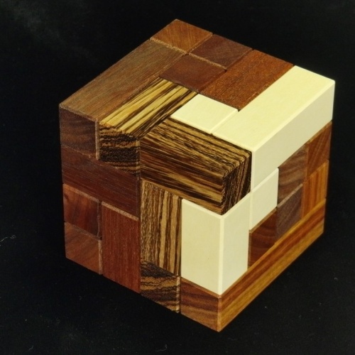 Disjointed Cube (Accordion)
