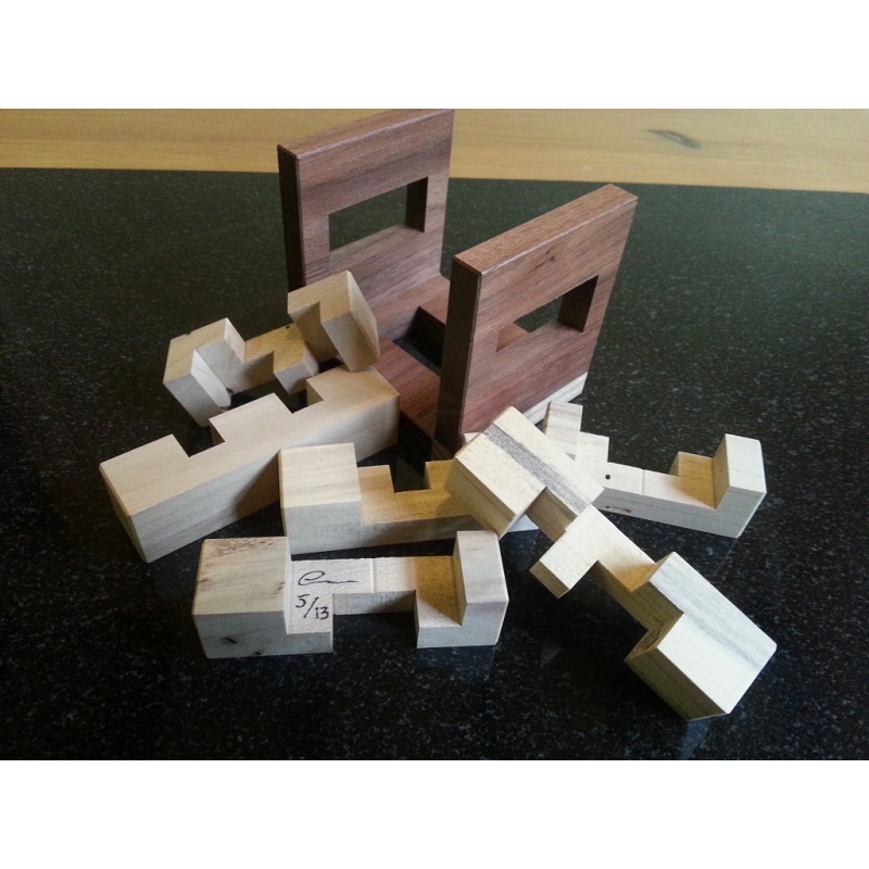 Clamped Burr (Constrained burr set)