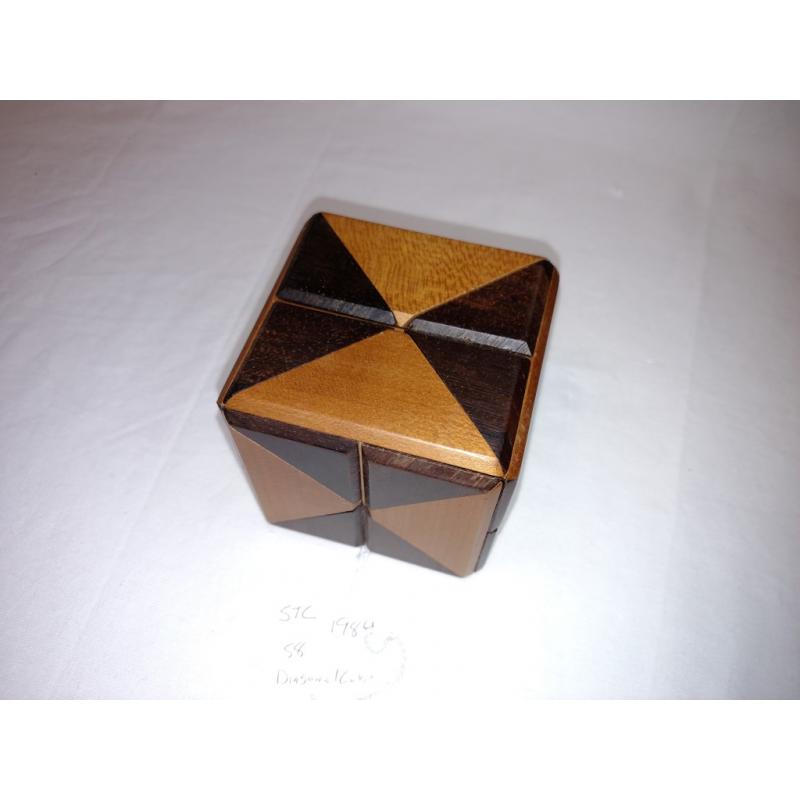 Diagonal Cube 