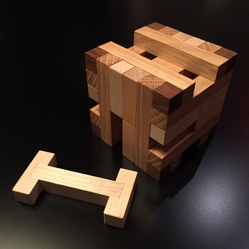 I-Trouble Interlocking Puzzle