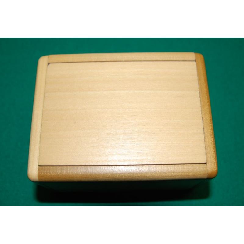 Makishi 8 move puzzlebox