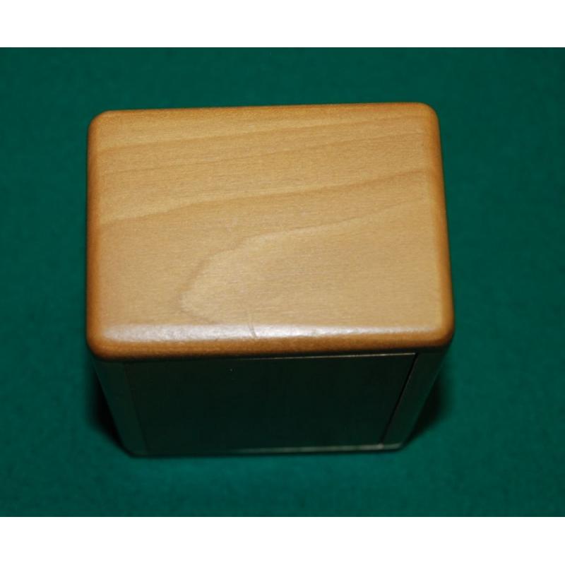 Makishi 8 move puzzlebox