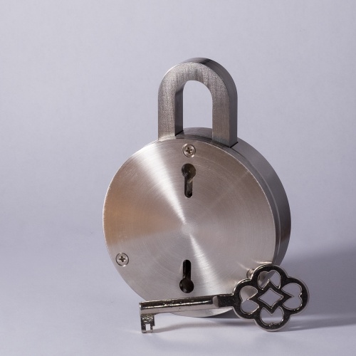 Swing Lock (metal version)