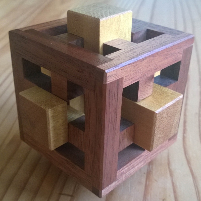 Vectes/Ghidora Box