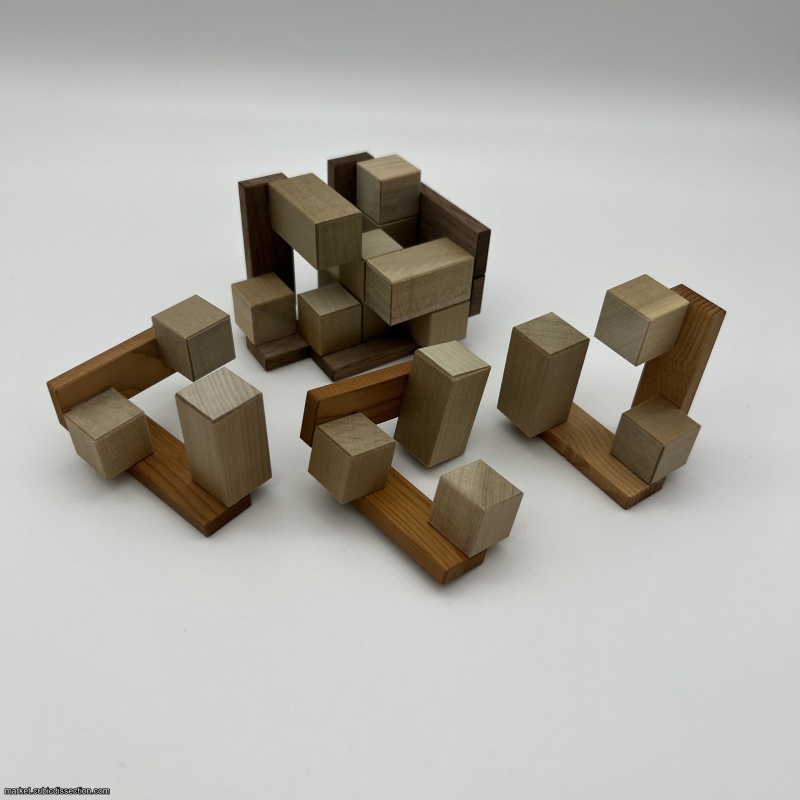 Partners Cube by Takeyuki Endo
