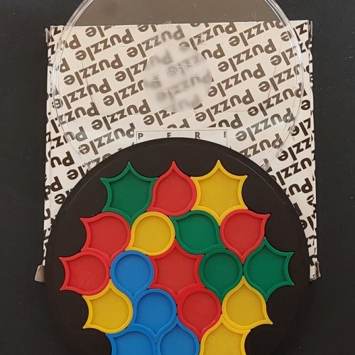 Peri Spiele packing puzzle (like crazy/kwazy quilt)