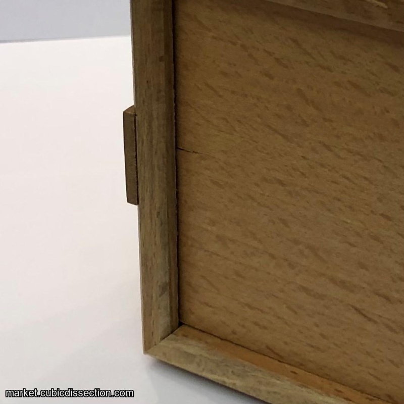 Ribbon Box - Akio Kamei