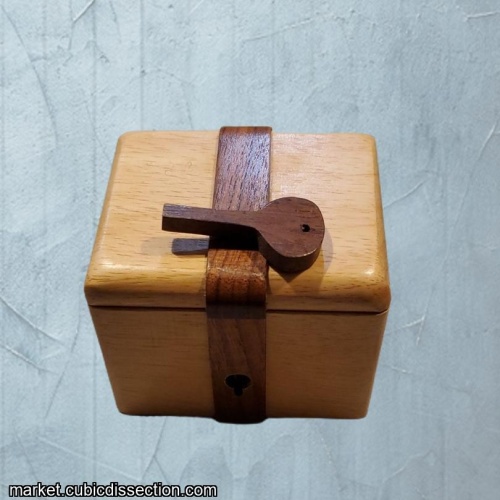 Kamei Keyed Secret Box! by  B&P