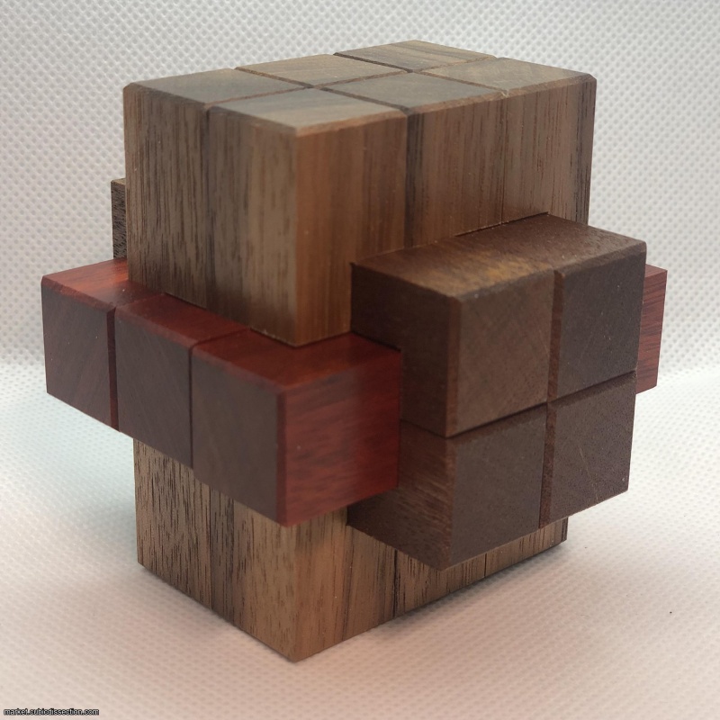 Secret Burr (Eric Fuller / Marcel Gillen)