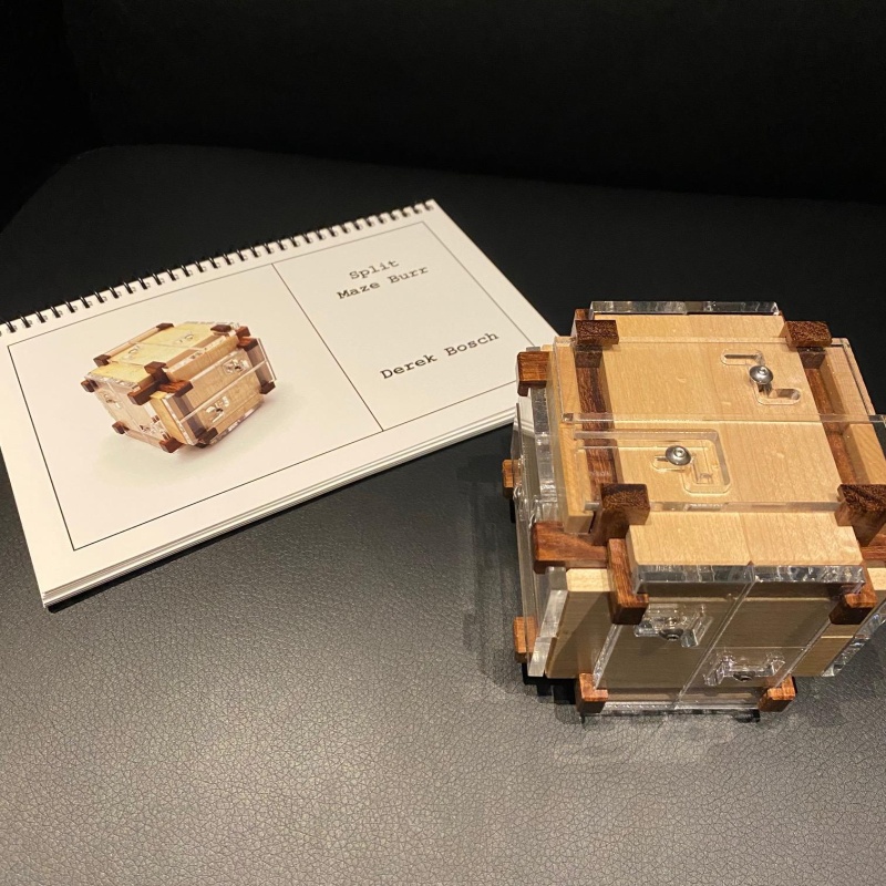 Split Maze Burr / 50 Configurations Book