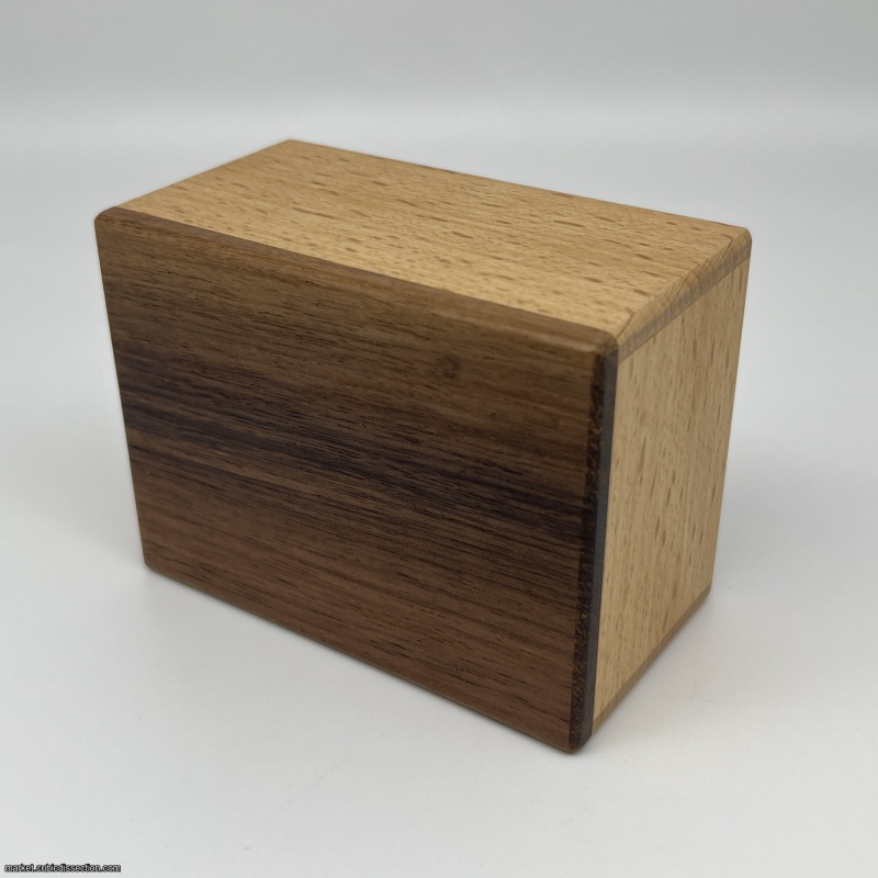 Spirit Box by Dee Dixon
