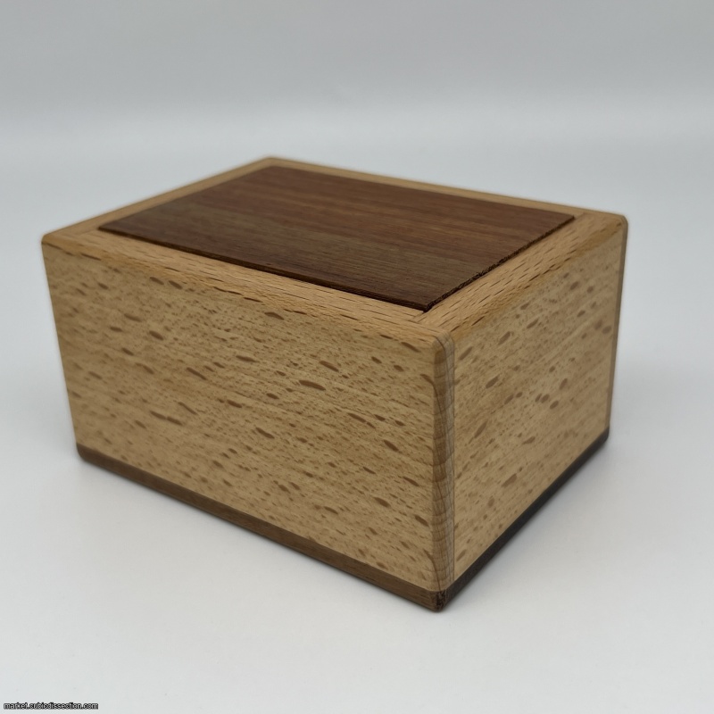 Spirit Box by Dee Dixon