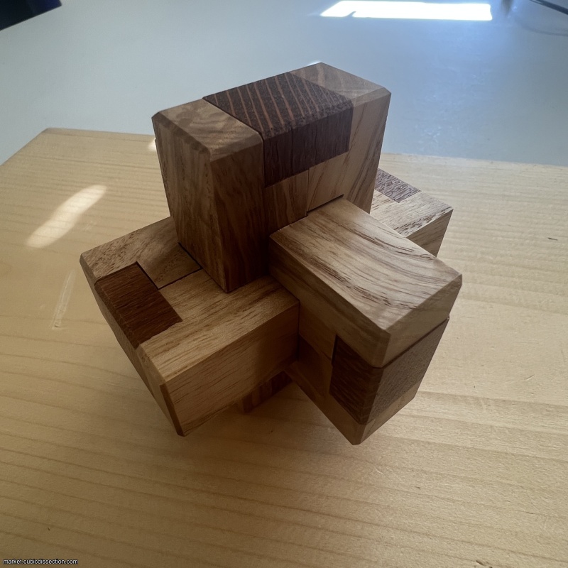 Stepping Burr by Junichi Yananose