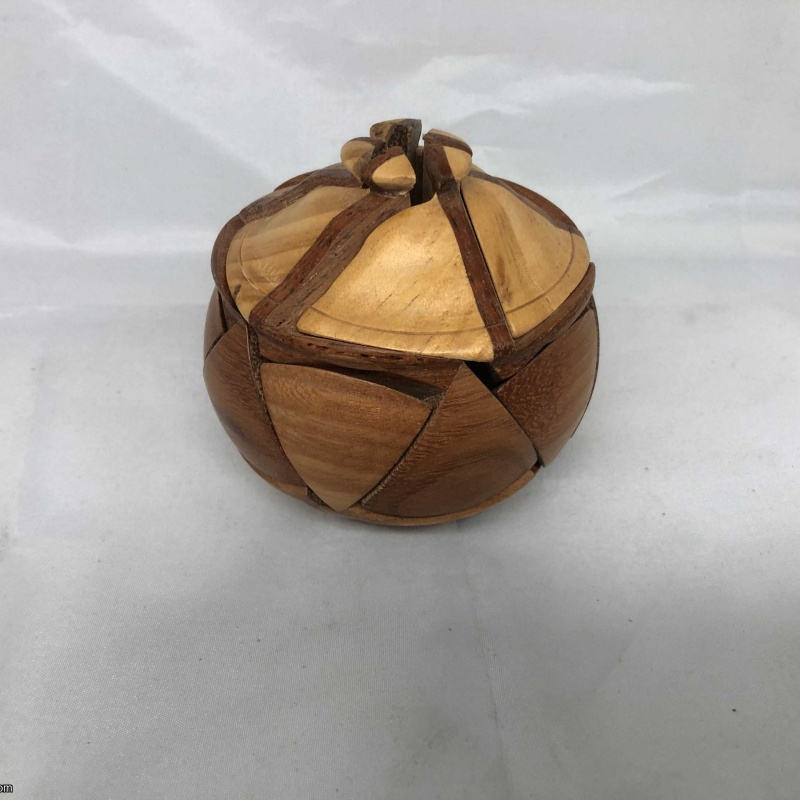 EXPLODING ICOSA - POT
